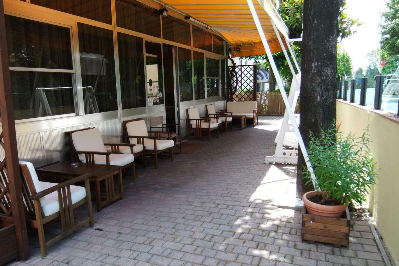 Albergo Villalma Rimini Exteriör bild