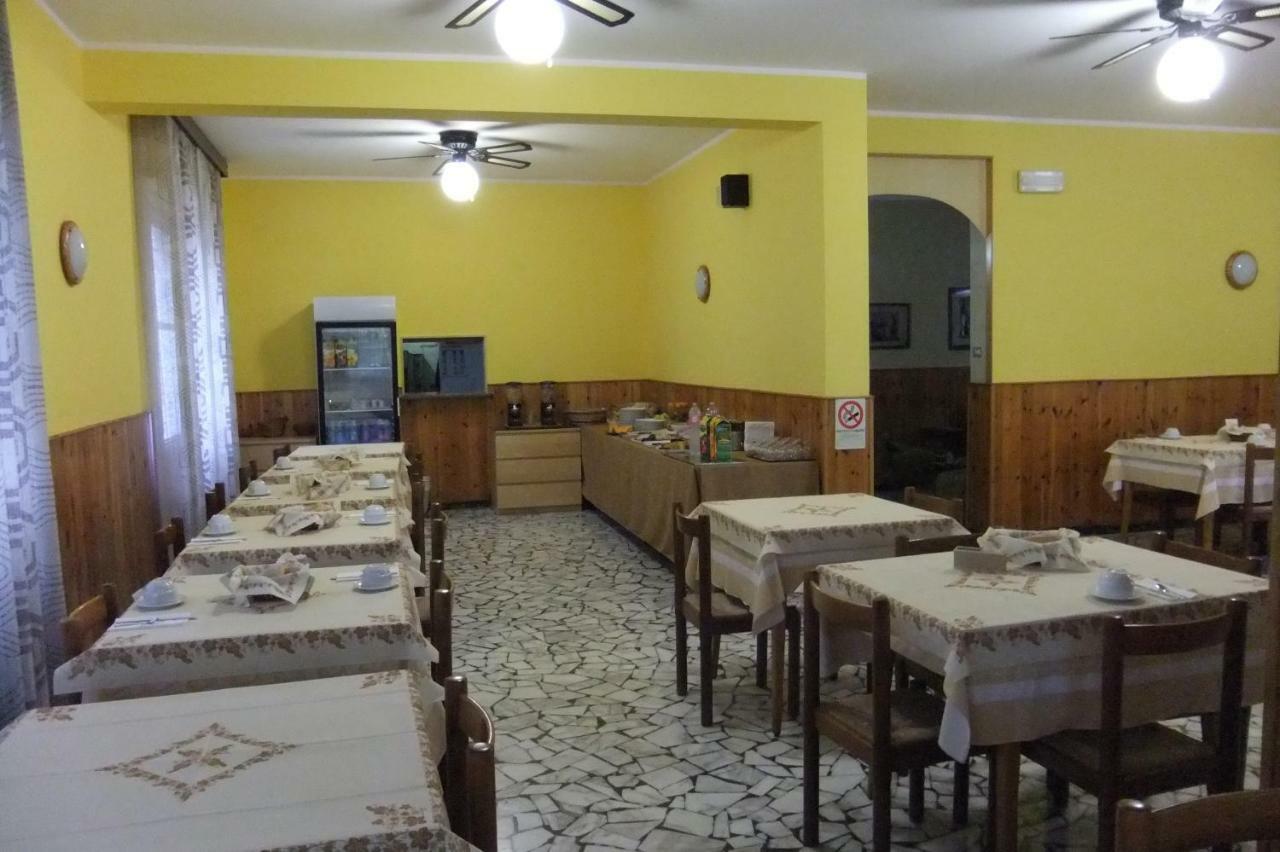 Albergo Villalma Rimini Exteriör bild